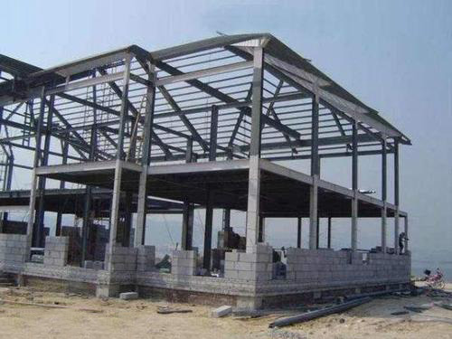 鋼結(jié)構(gòu)滑動(dòng)支座使用時(shí)有哪些優(yōu)勢(shì)